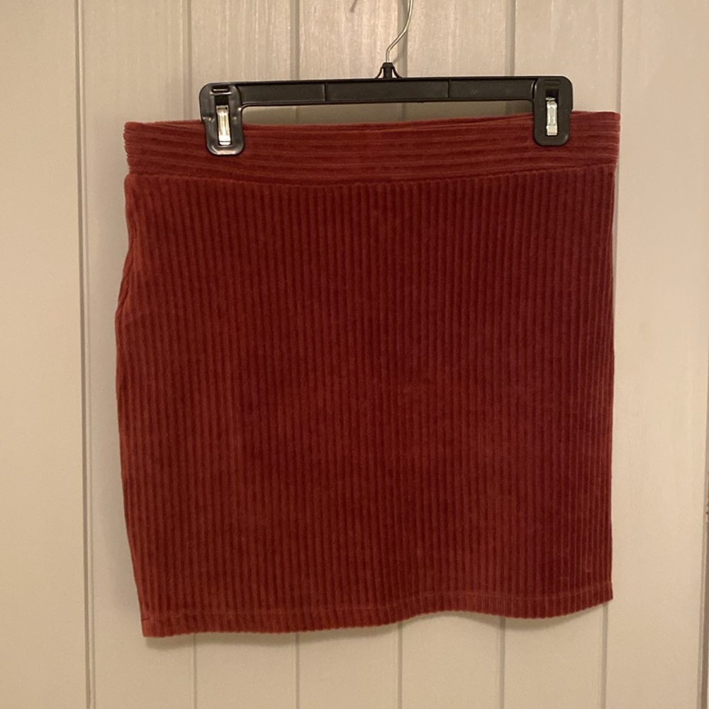 Rust/Brown Mini Skirt - Picture 4 of 5